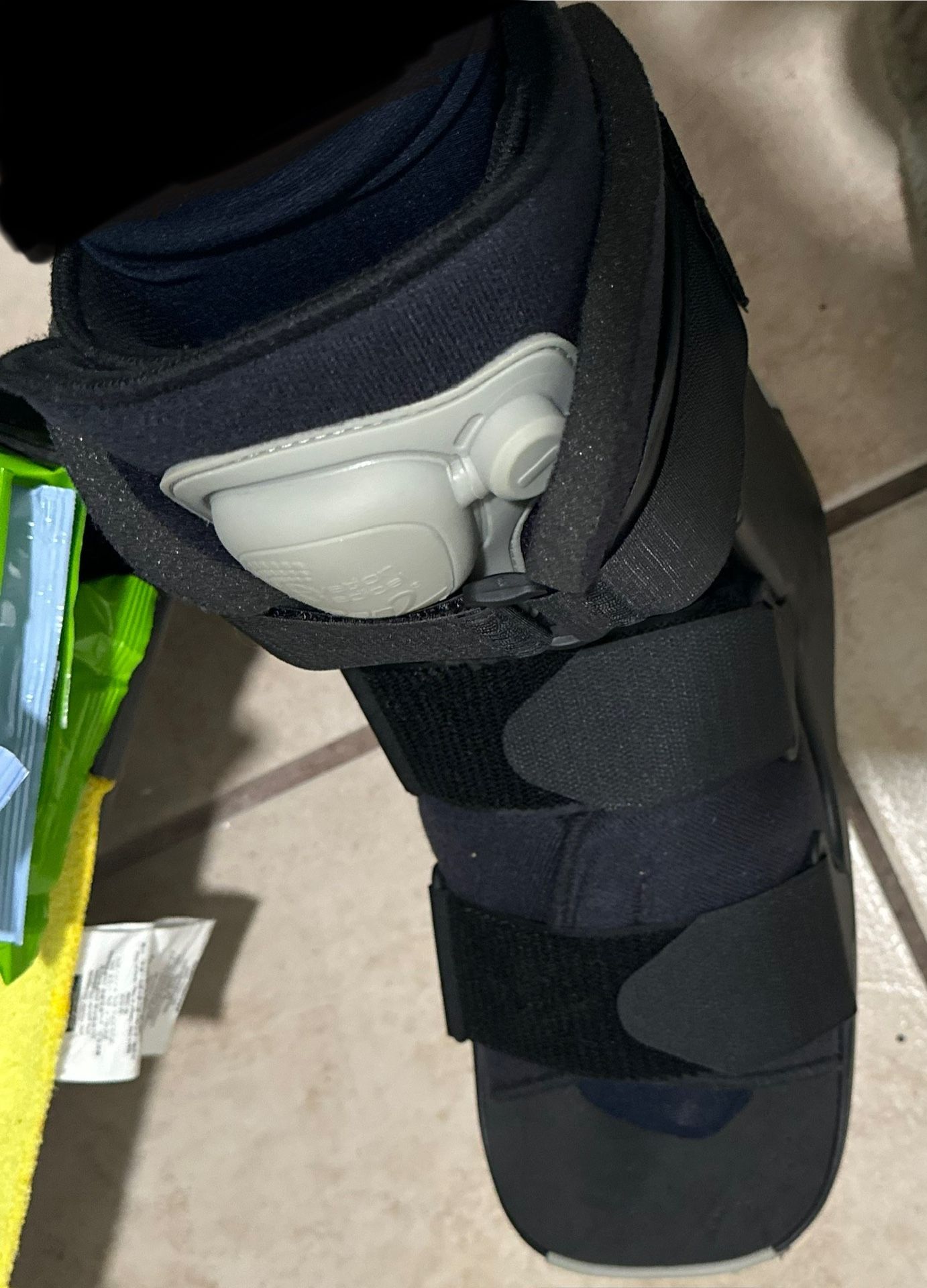 Short Medical boot