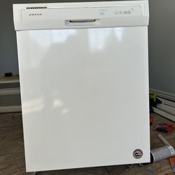 White Amana Dishwasher 