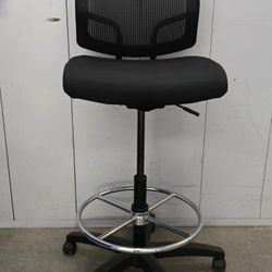Bar Height Stool In Good Conditions 