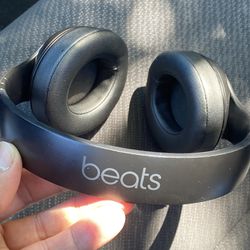 $130 Or Best Offer Beats Wireless Headphones 