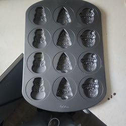 Wilton 12 Christmas Cookie Baking Sheet Pan 