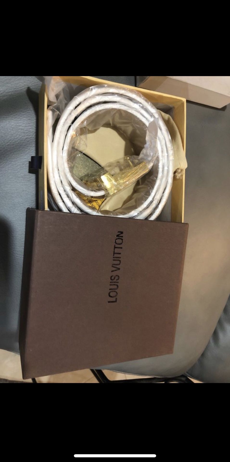 Lv brand new belt
