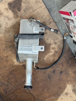 Fuel cell and crash bar