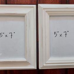 (2) 5x7 Classic White Photo Frames