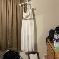 Whit With Gold Beads Dress