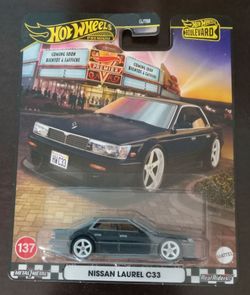 Hot Wheels Boulevard Nissan Laurel