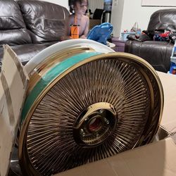 26’ Spokes Chevy Spinner Cap And Chevy Steering Wheel New 