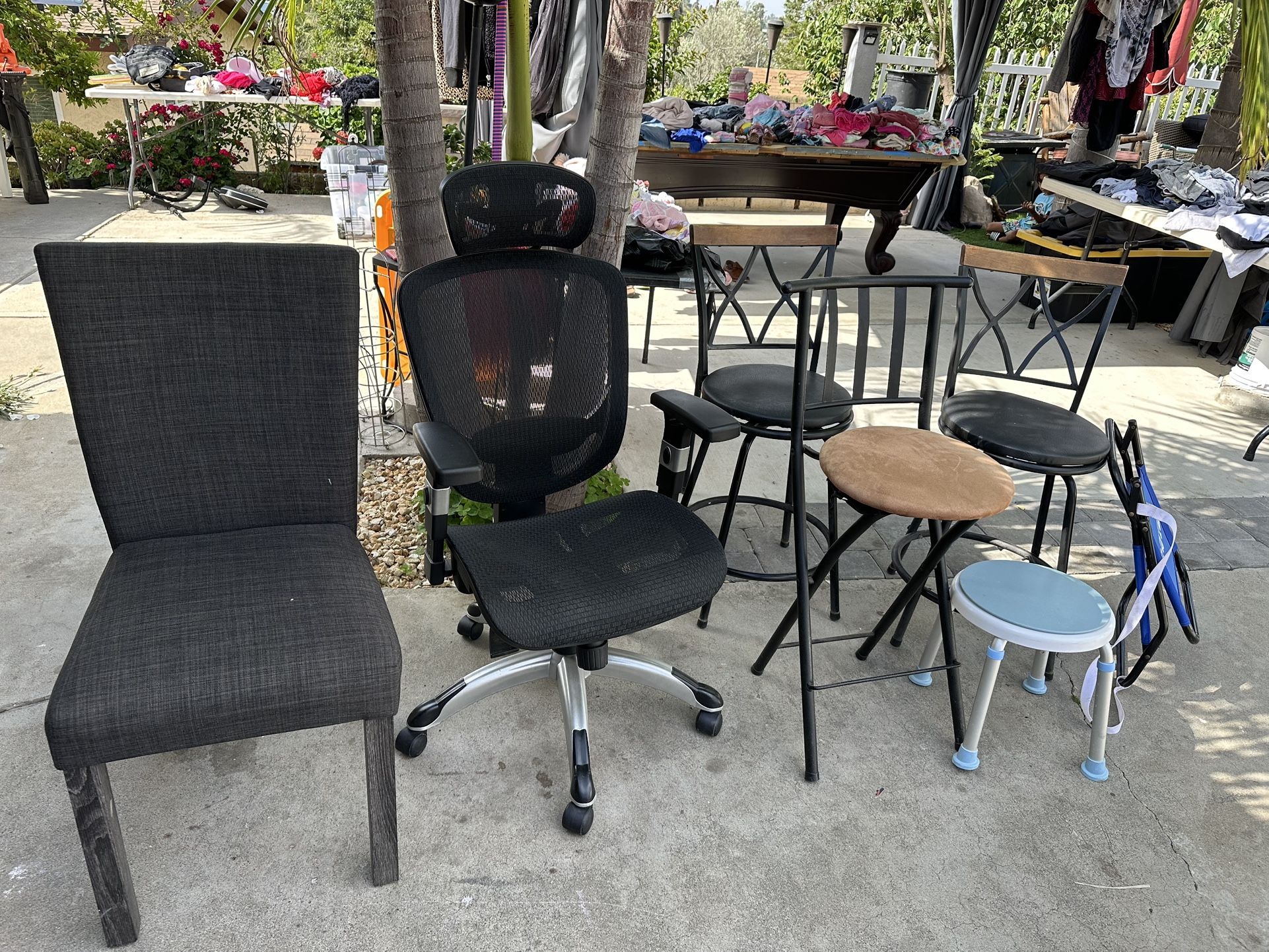 Chairs/ Stools 