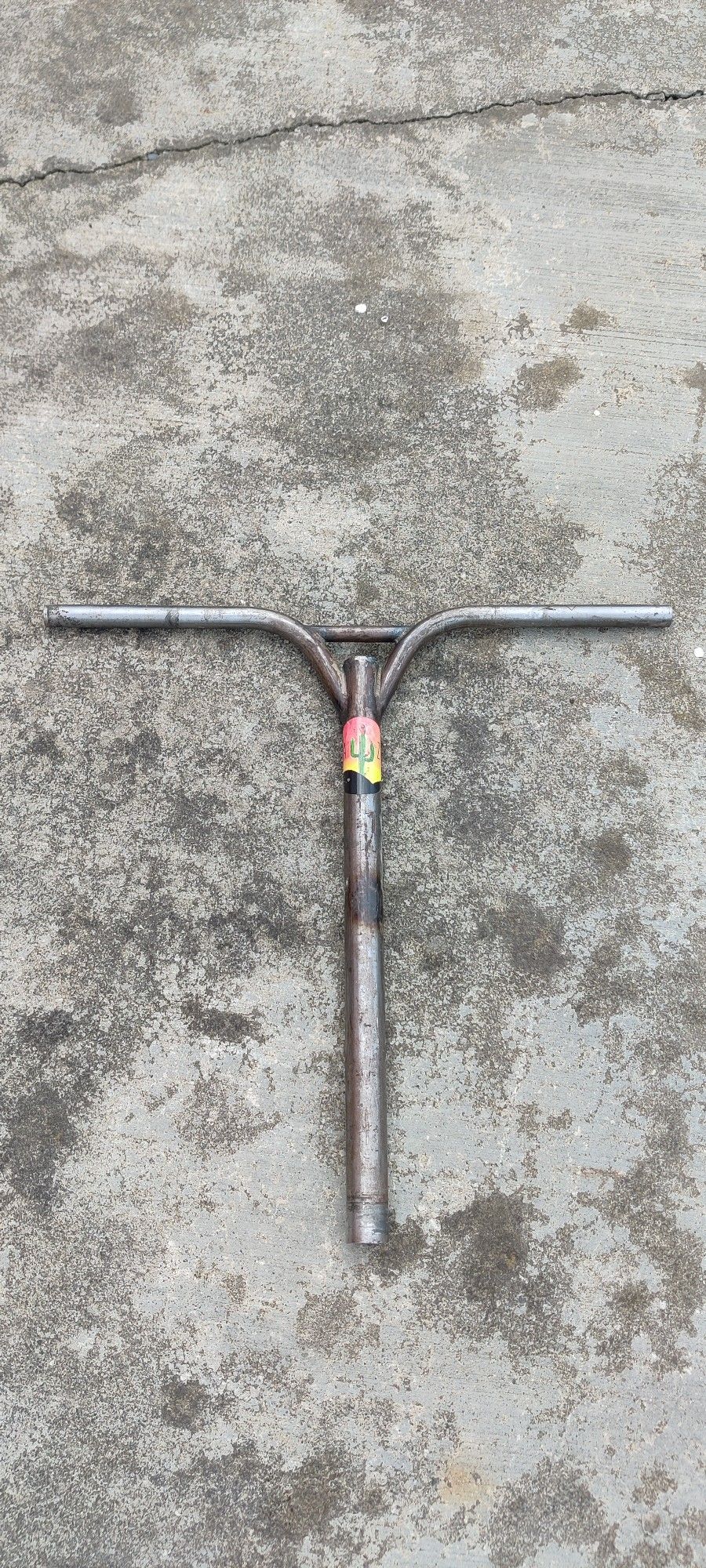 Lucky Pry Scooter Bars