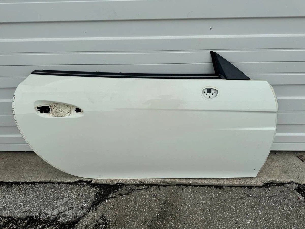 12-20 Mercedes R172 SLK SLC Front Right Side Exterior Door Shell White