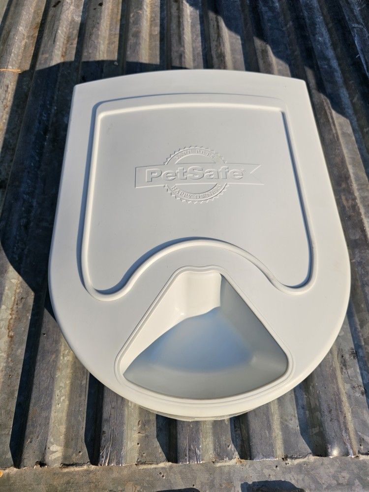 Automatic Pet Feeder