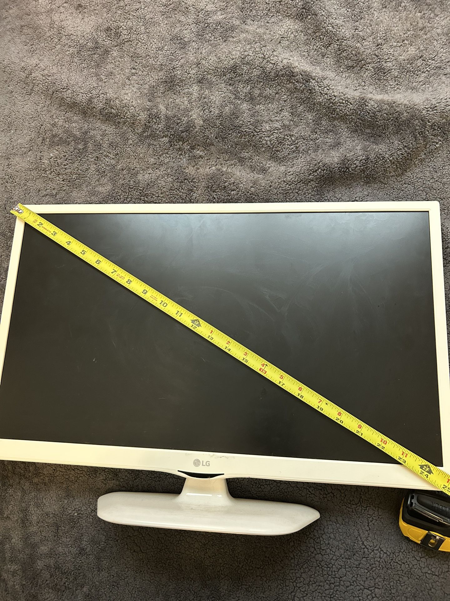 LG 24” Smart TV 