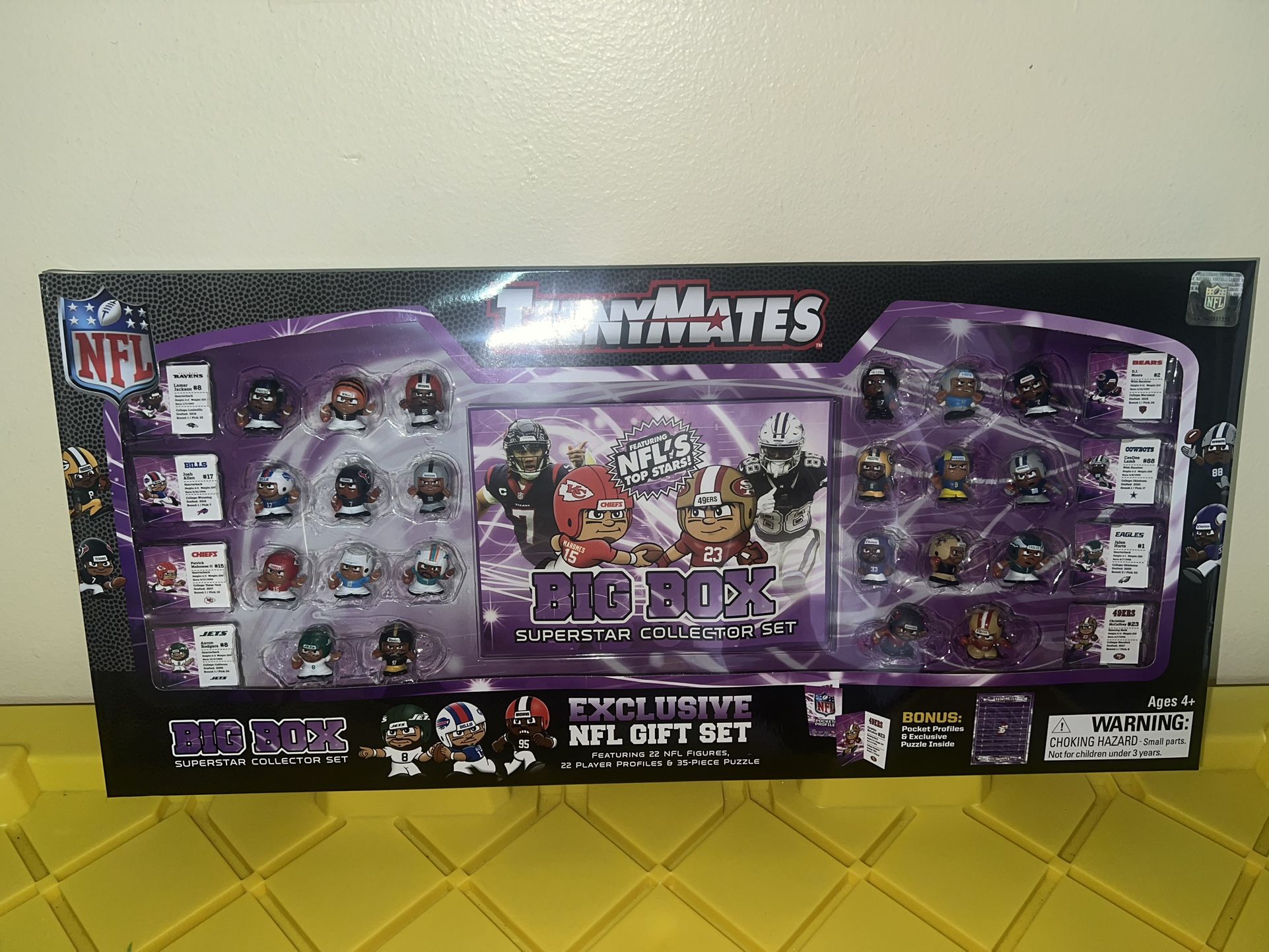 Teenymates big box Exclusive NFL gift s $25 