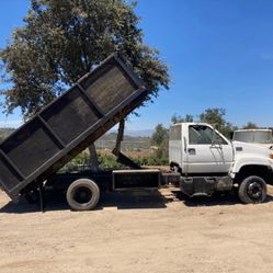 2000 Chevrolet GMC C5500 Series Dump truck 454SS Short Bed 