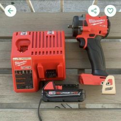 Milwaukee M18 Fuel 3/8 Compact Impact Wrench Battery And Charger Kit NEW