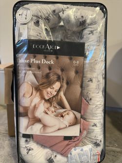 DockAtot Deluxe Plus