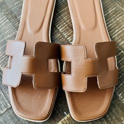 Hermés Oran Leather Sandals Size EU41 US10