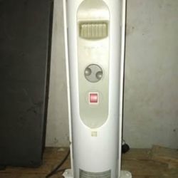 Duracraft Oil Filled Radiator Heater 