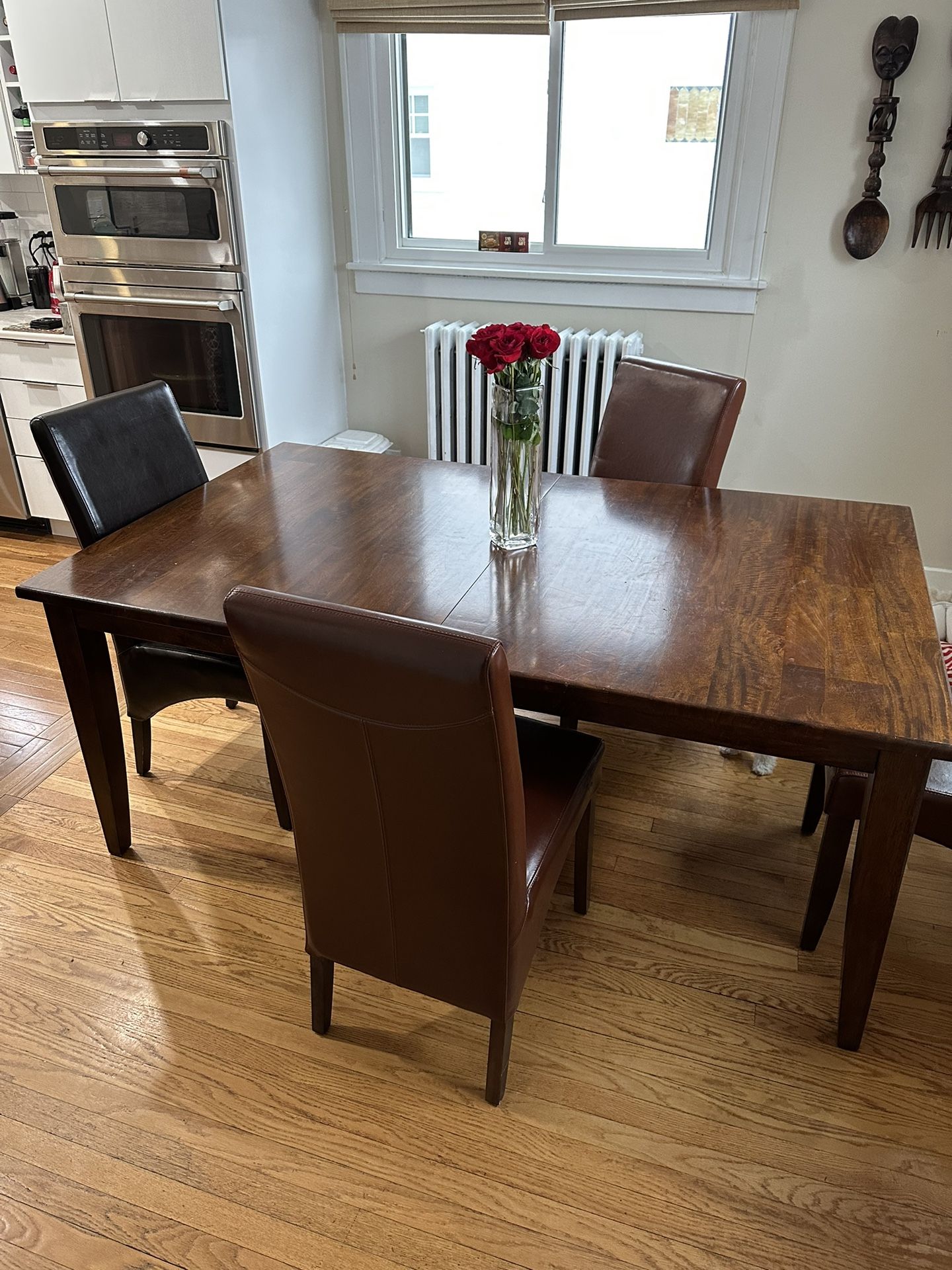 Large Table And Six Chairs For Sale $250 - Just In Time For Thanksgiving Dinner!