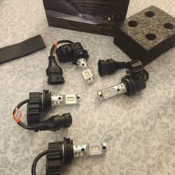 Set Of Xenooto Headlights