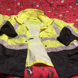 ML Kishigo Rain Coat And Pants Adults Size Small/Medium 