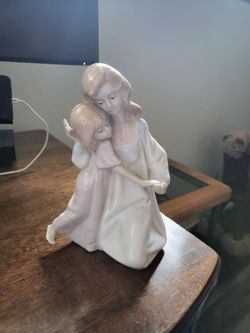 Vintage 1990 Paul Sebastian Mother & Daughter Bedtime Porcelain Figurine 7.25"