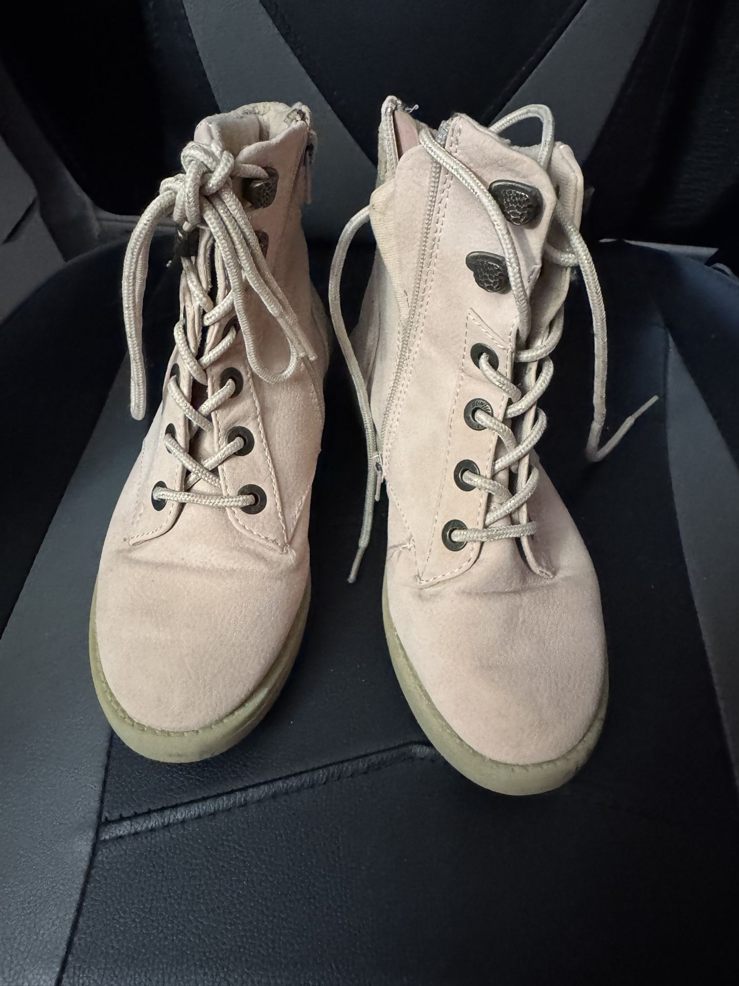 Girls Size 5 Light Pink And Beige Boots
