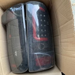 Tail Lights For 2000 GMC Yukon 
