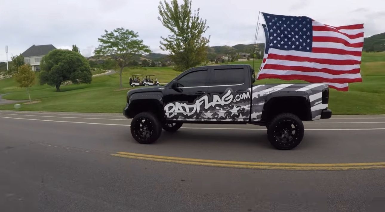 Bad Flag Mobile Flagpole 