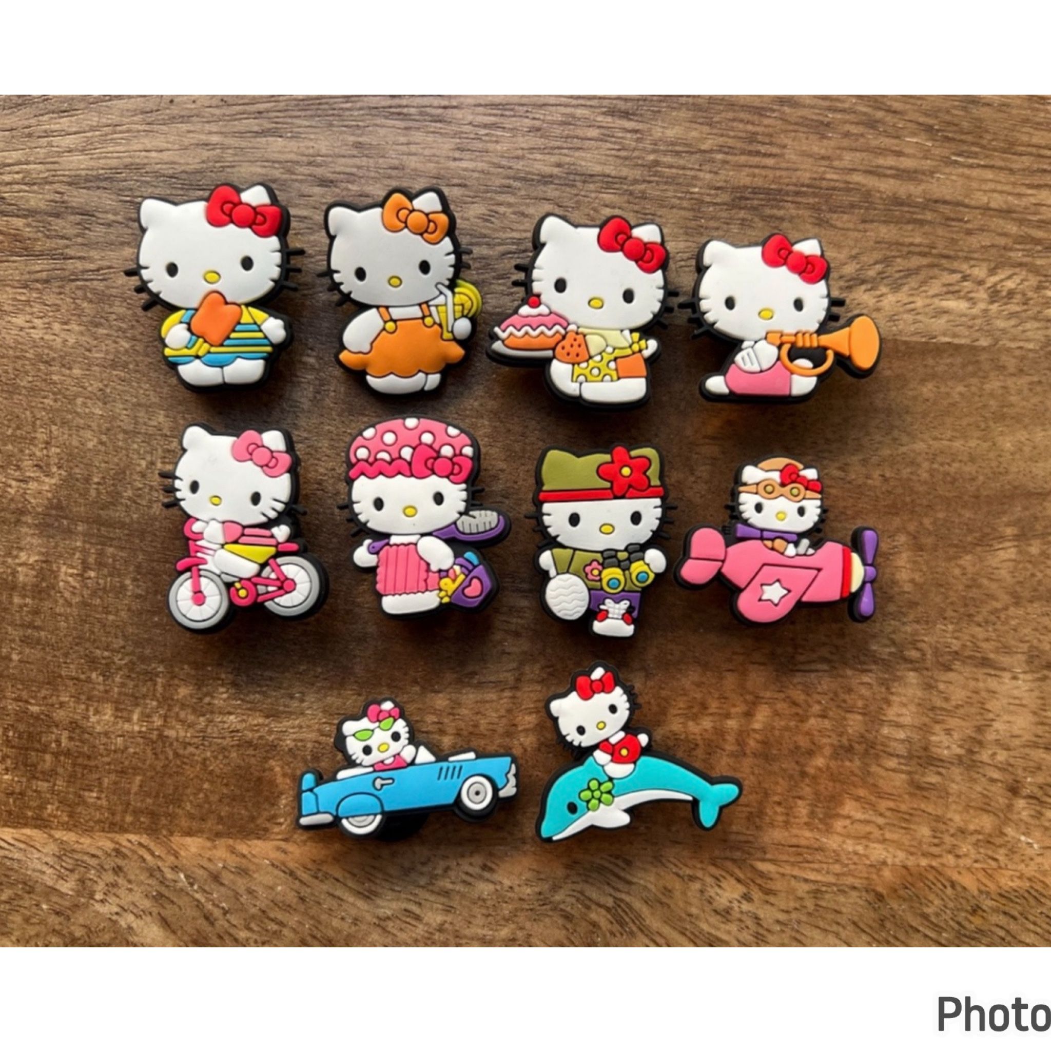 Hello Kitty, Croc Charms Bundle