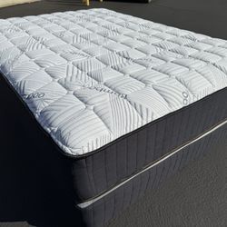 Queen Royal Bamboo Supreme Mattress And Boxspring!