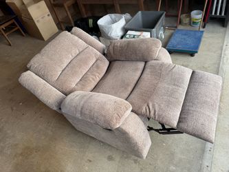 Taupe / Beige Fabric Manual Recliner – Comfortable & Fully Functional