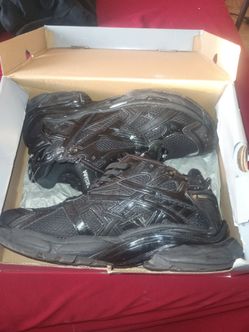 Balenciaga runners, size 13