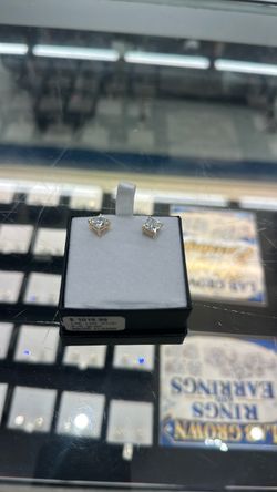 Aretes de diamantes 14k