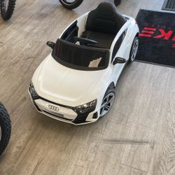 Audi Realistic Kids Power wheel