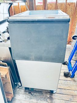 Hoshizaki ice bin
