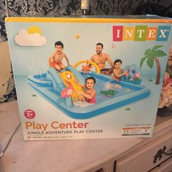 Kids play center