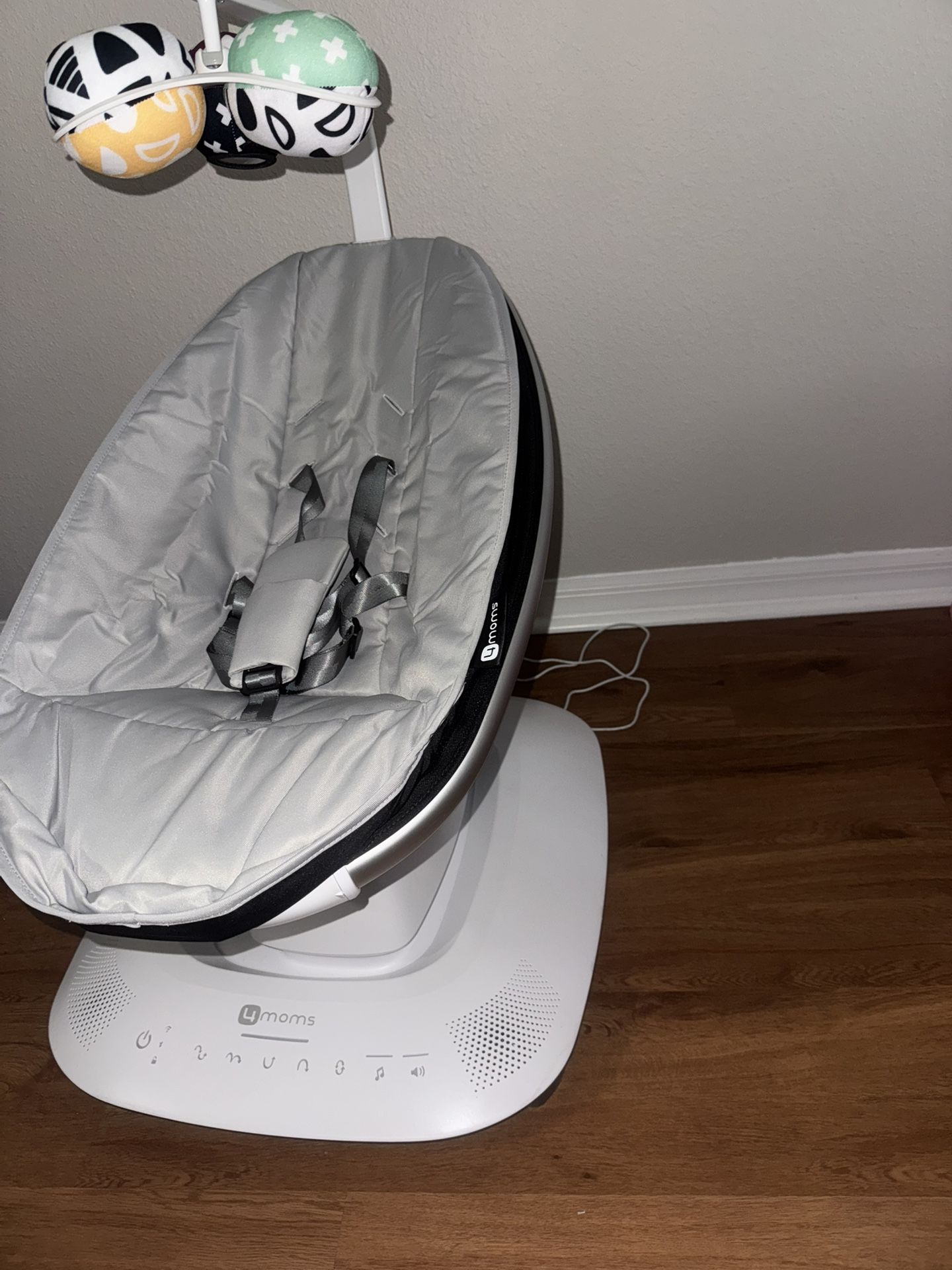 Very Gently Used Baby Swing