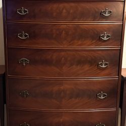 Traditional Chest of Drawers- The White Line Furniture Co. 