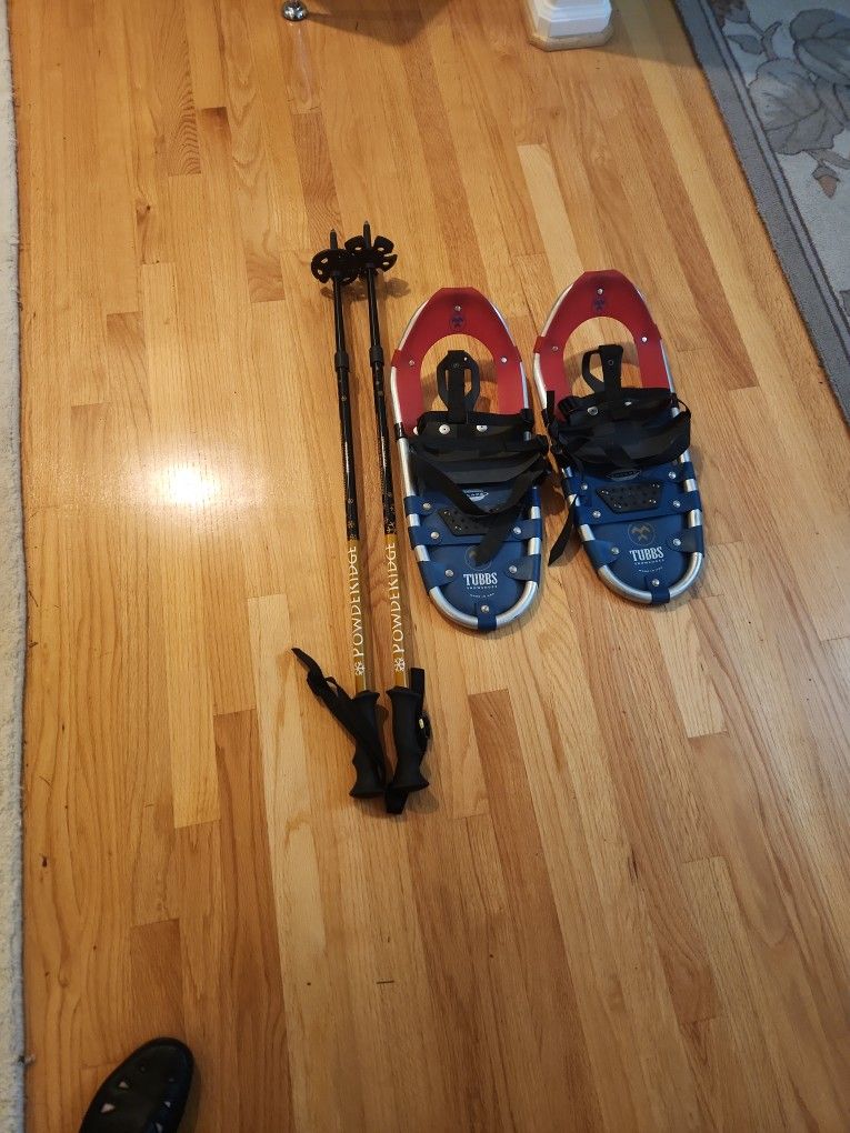 Tubs SnowShoes 20" w/ Powder Ridge Hiking Poles
