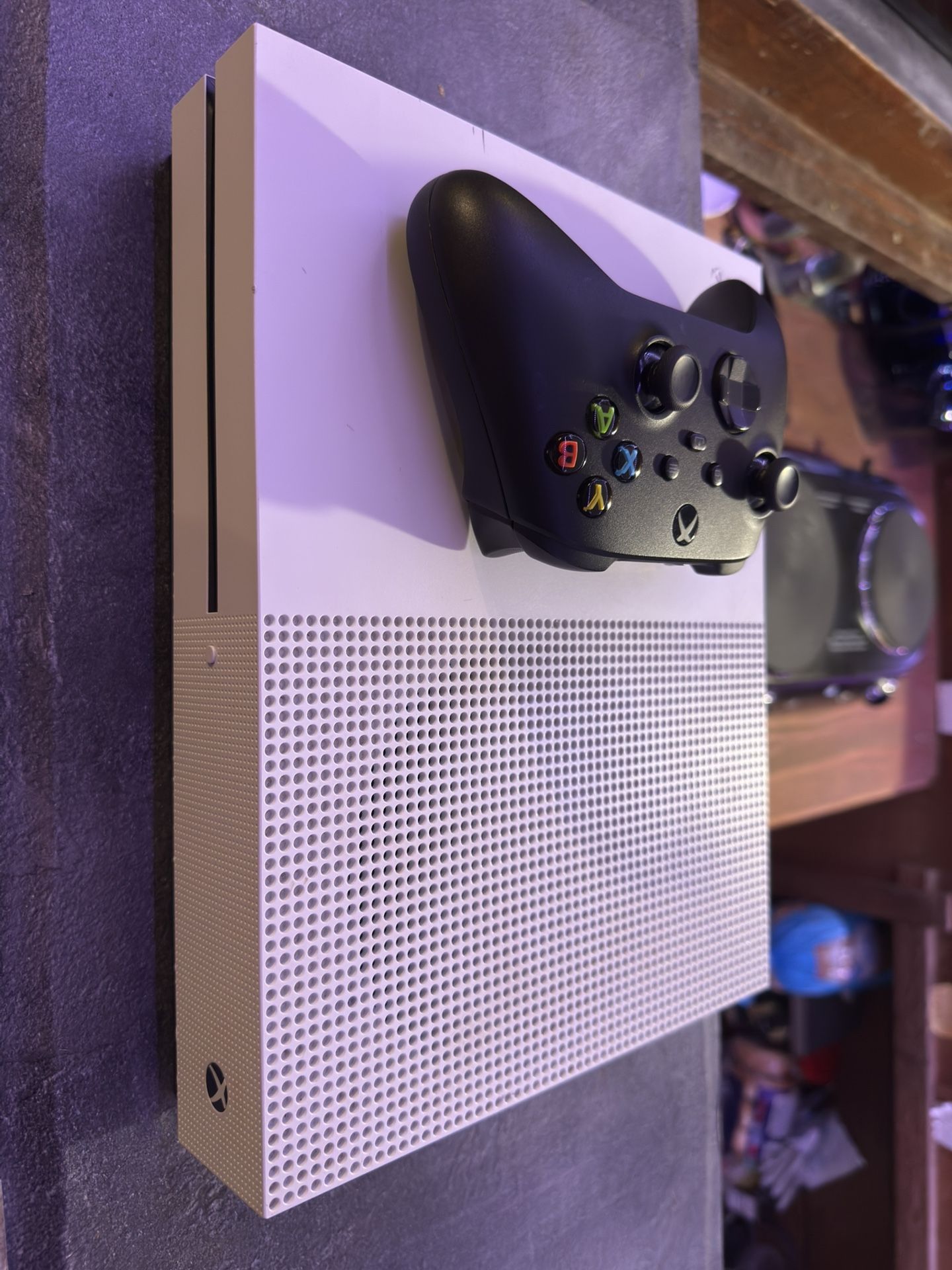 XBOX ONE S 500GB