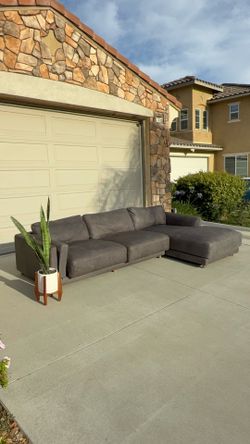 Delivery Available! $6k Retail Genuine Leather Couch