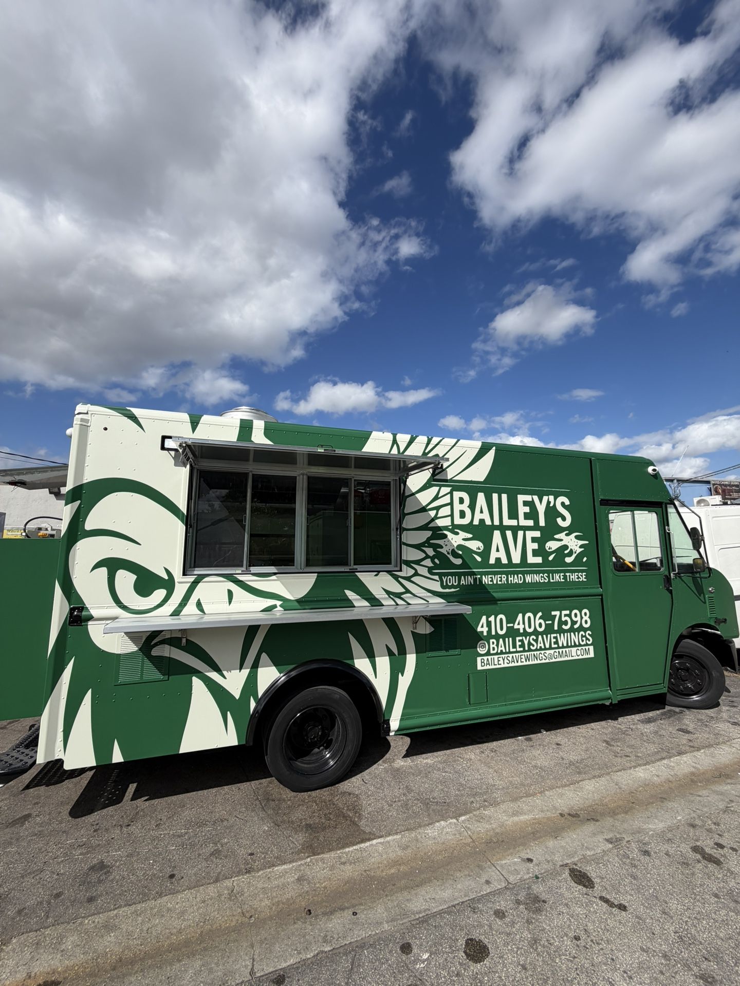 Chicken Wings Food Truck