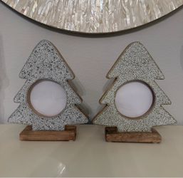 Picture frame set of 2 for $15 (NEW)