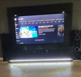 Vanderbilt Entertainment Center