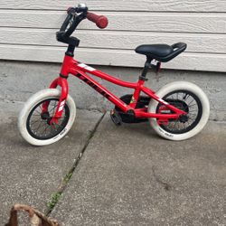 12” TREK kids Pedal Bike