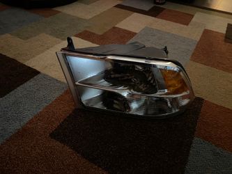 2011 Dodge Ram pick up truck lights