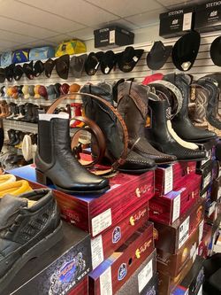 Gran variedad de botas vaqueras para toda la familia