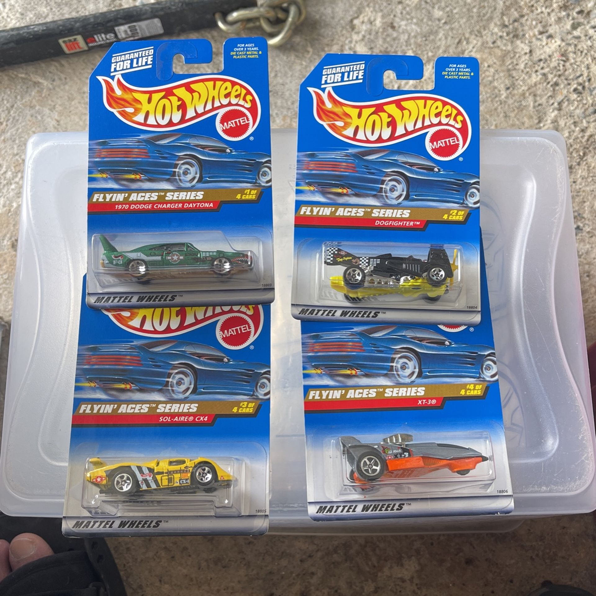 Hot wheels flying store aces