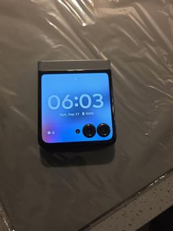 Motorola Razr 2024 256GB Unlocked